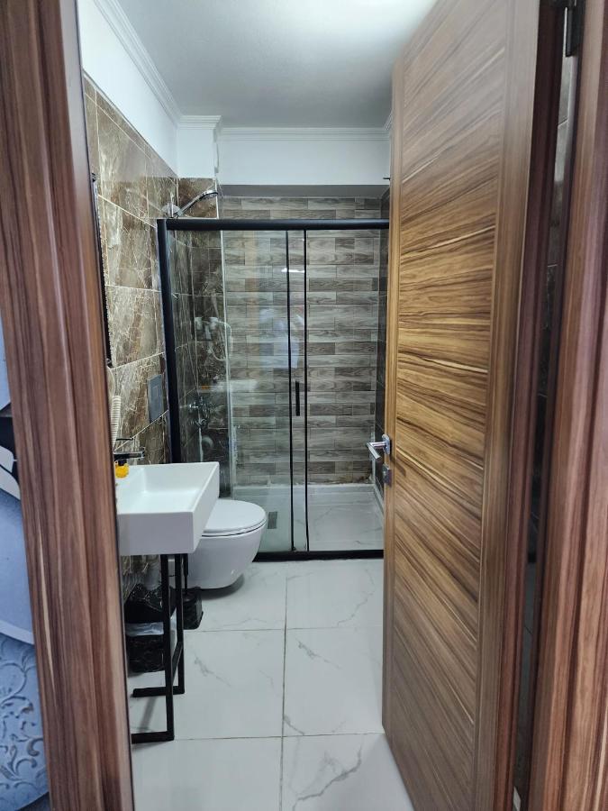 Apartament Lara *